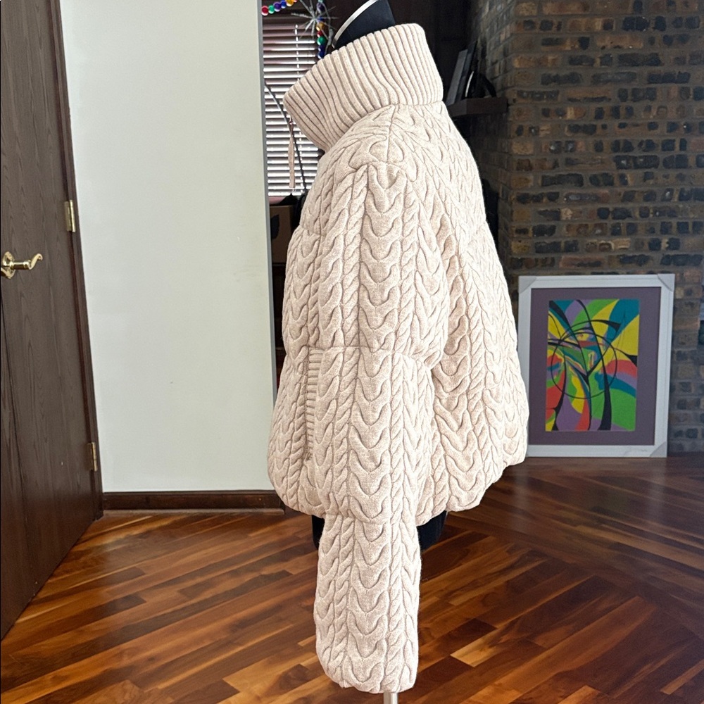 Varley Beige Cable Knit Puffer Jacket, size Large, NEW - Picture 15 of 16